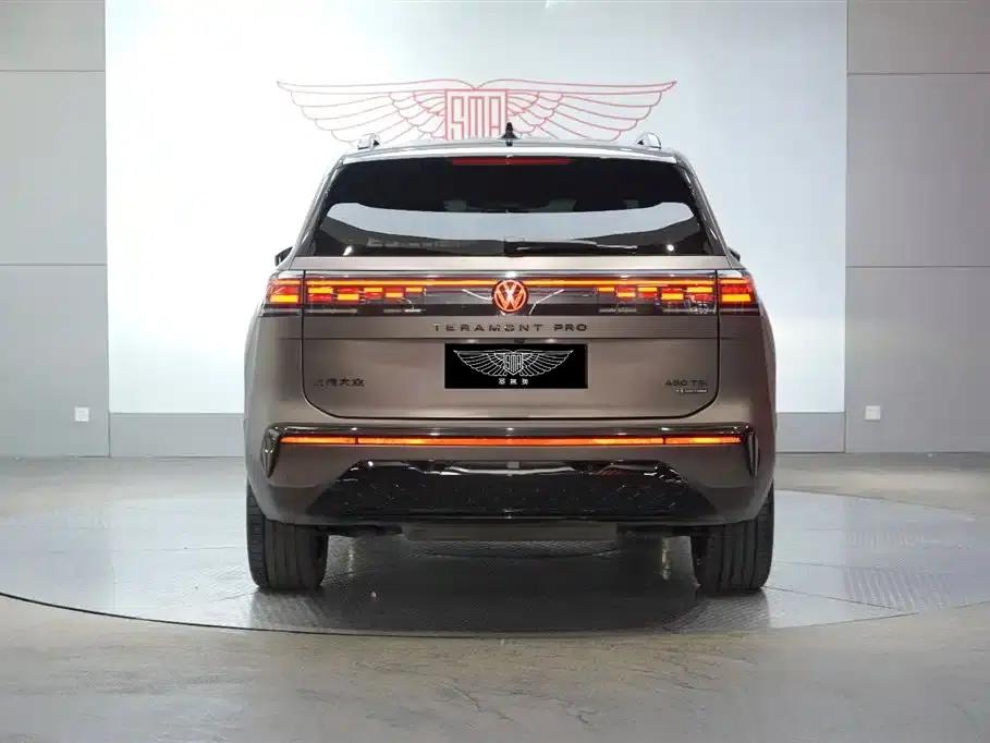 2025 Teramont Pro 450TSI 4WD Summit Edition — миниатюра 5