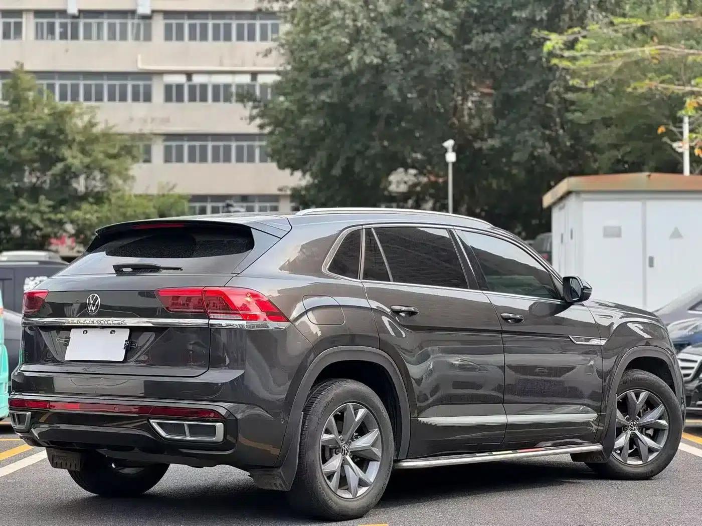 2022 Teramont X 380TSI 4WD Luxury Edition — миниатюра 3