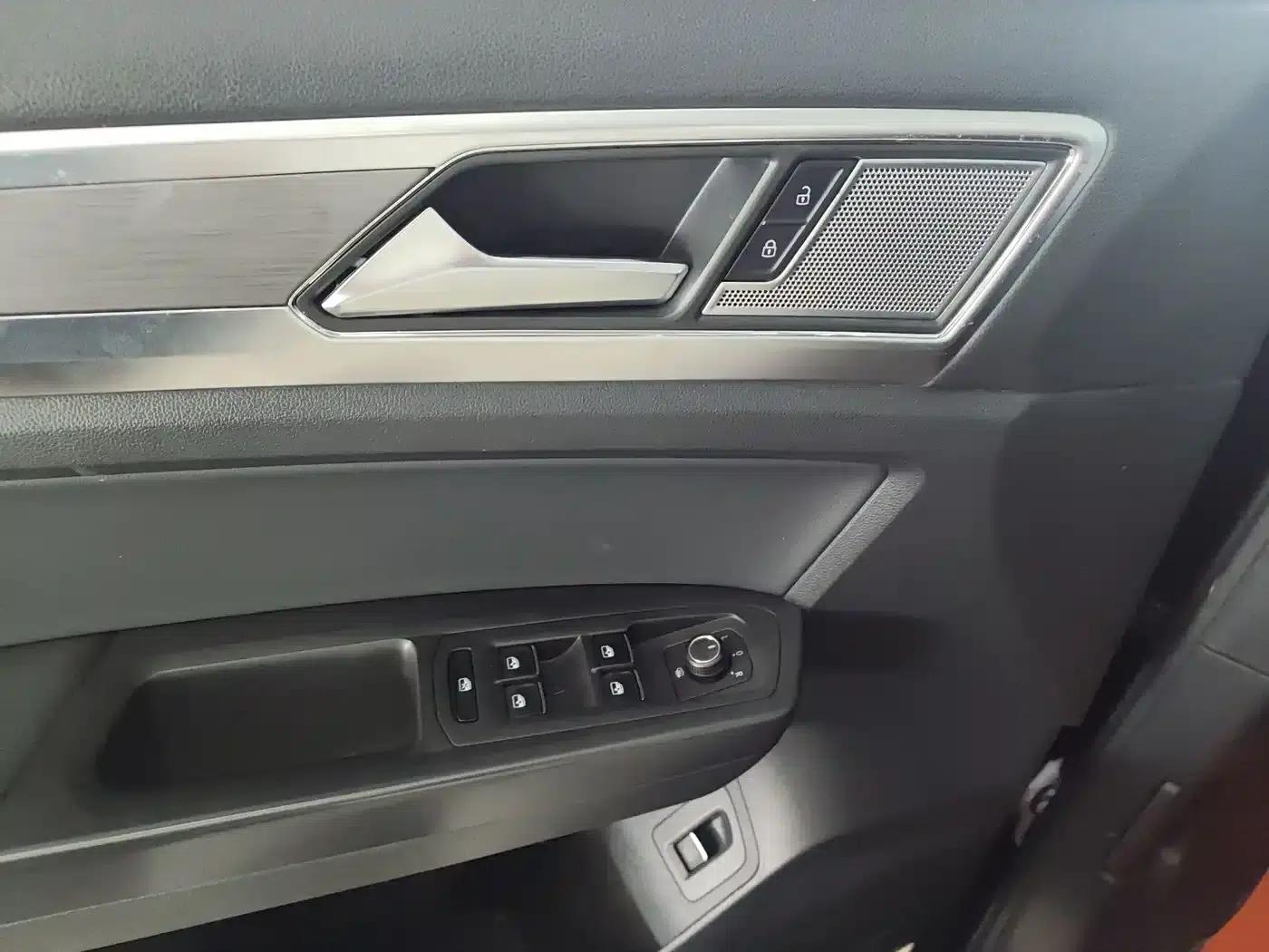 2020 Volkswagen Teramont Facelift 330TSI 2WD Comfort Edition — миниатюра 9