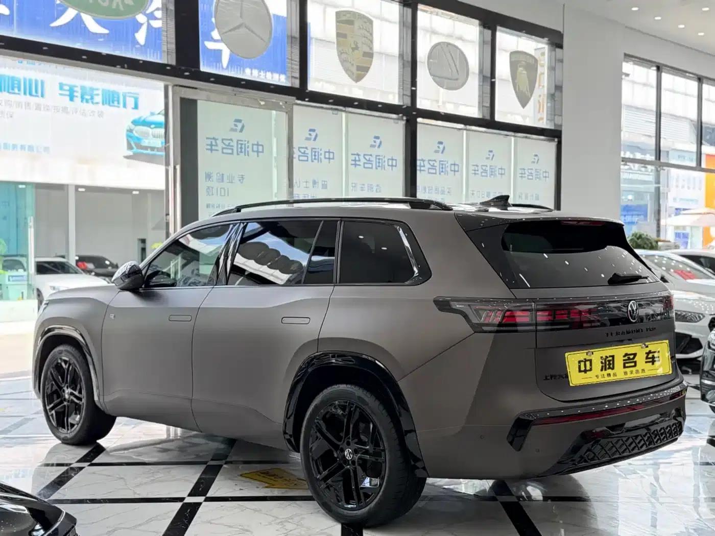 2025 Teramont Pro 450TSI 4WD Summit Edition — миниатюра 15