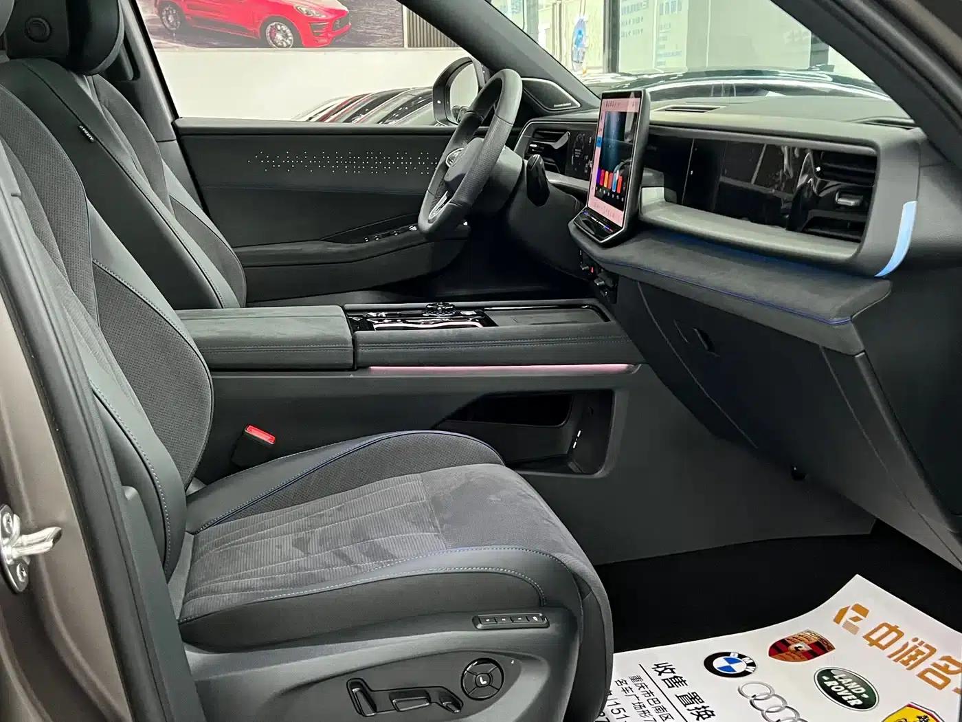 2025 Teramont Pro 450TSI 4WD Summit Edition — миниатюра 8