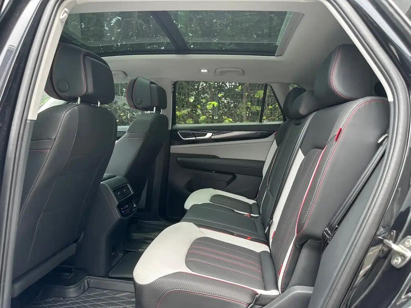 2024 Teramont X 380TSI 4WD Dragon Edition — миниатюра 15