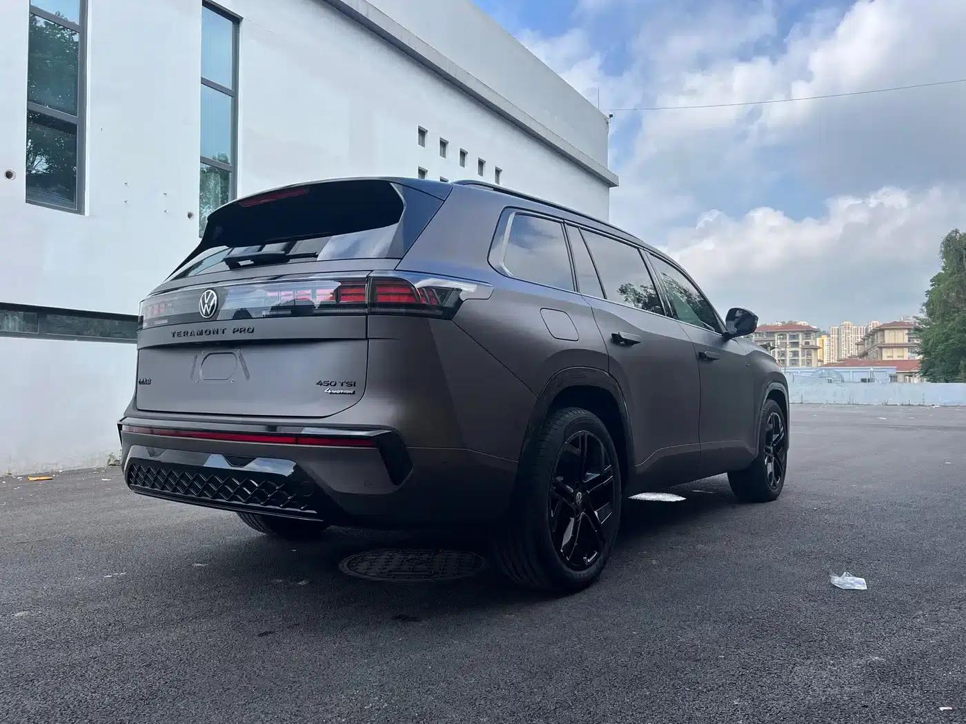 2025 Teramont Pro 450TSI 4WD Summit Edition — миниатюра 9