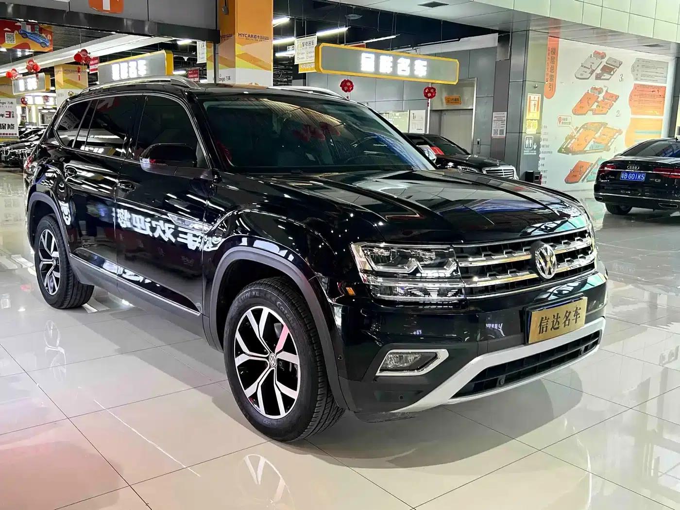2017 Volkswagen Teramont 330TSI 2WD Luxury Edition — миниатюра 3