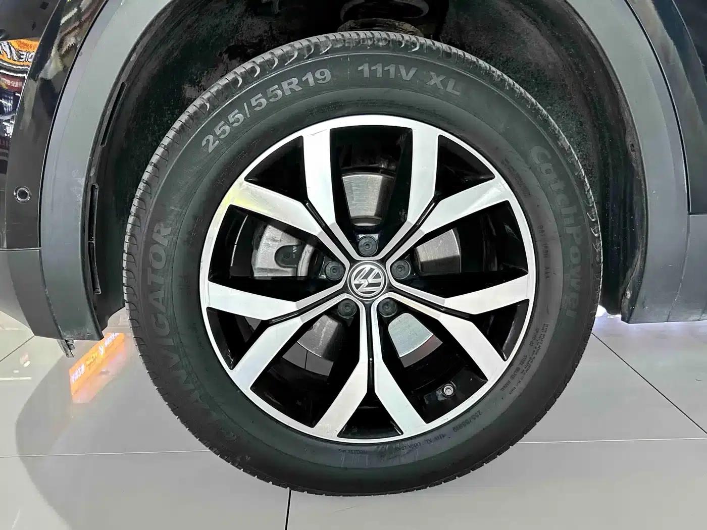 2017 Volkswagen Teramont 330TSI 2WD Luxury Edition — миниатюра 5
