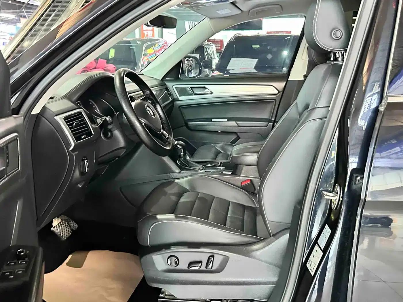 2017 Volkswagen Teramont 330TSI 2WD Luxury Edition — миниатюра 7