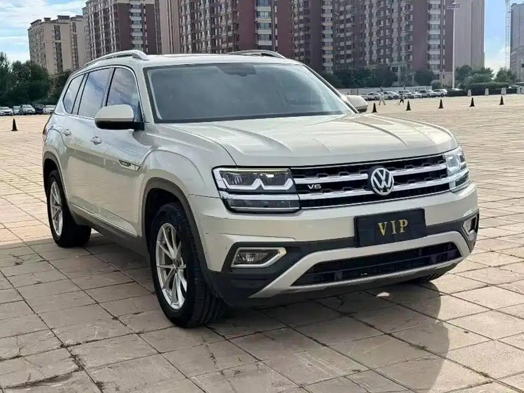 2017 Volkswagen Teramont 530 V6 AWD Luxury Edition — миниатюра 1