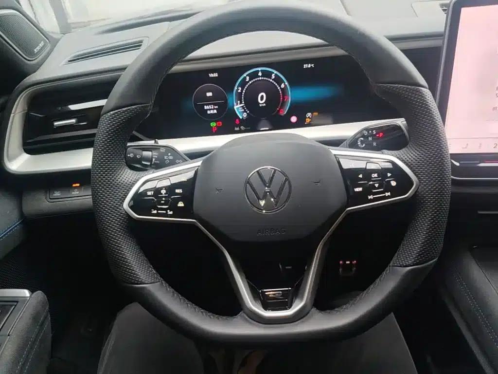 2025 Teramont Pro 450TSI 4WD Summit Edition — миниатюра 11
