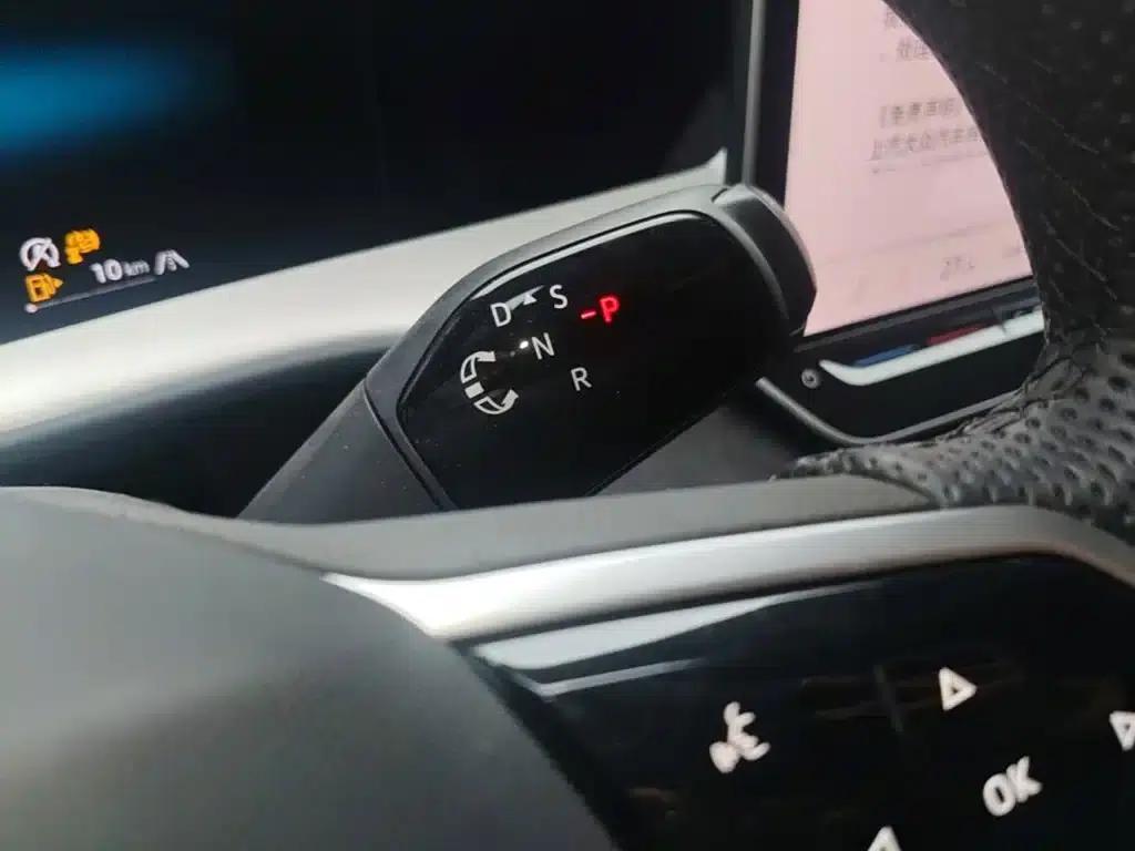 2025 Teramont Pro 450TSI 4WD Summit Edition — миниатюра 14