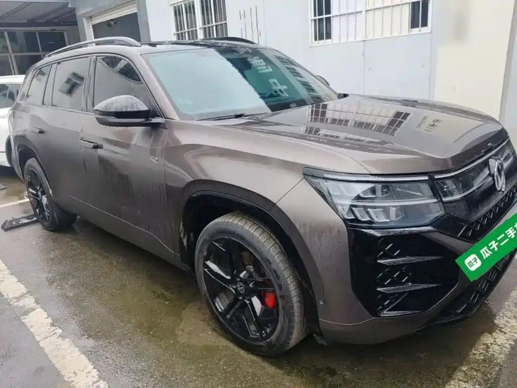 2025 Teramont Pro 450TSI 4WD Summit Edition — миниатюра 4