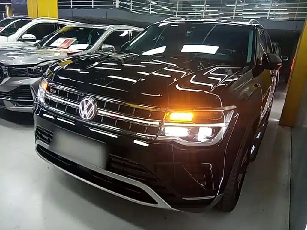 2023 Volkswagen Teramont 530 V6 AWD Premium Luxury Edition — миниатюра 1