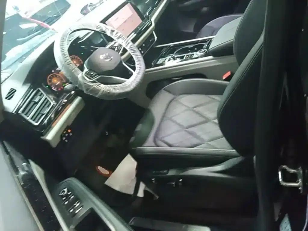 2023 Volkswagen Teramont 530 V6 AWD Premium Luxury Edition — миниатюра 15