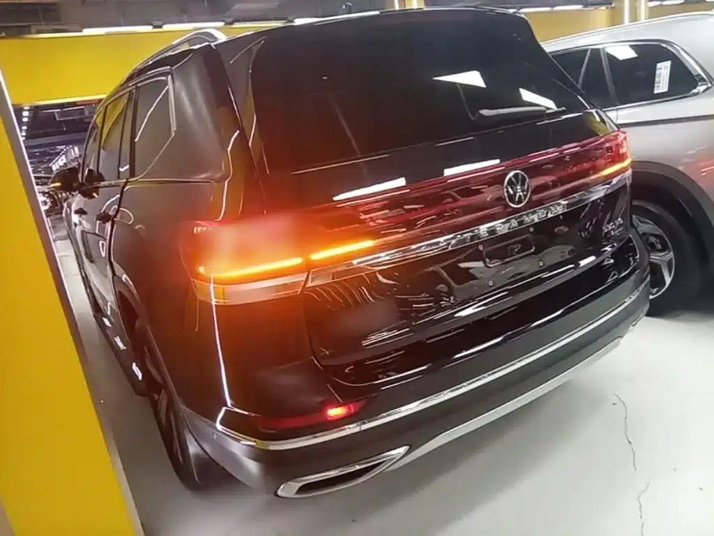2023 Volkswagen Teramont 530 V6 AWD Premium Luxury Edition — миниатюра 5