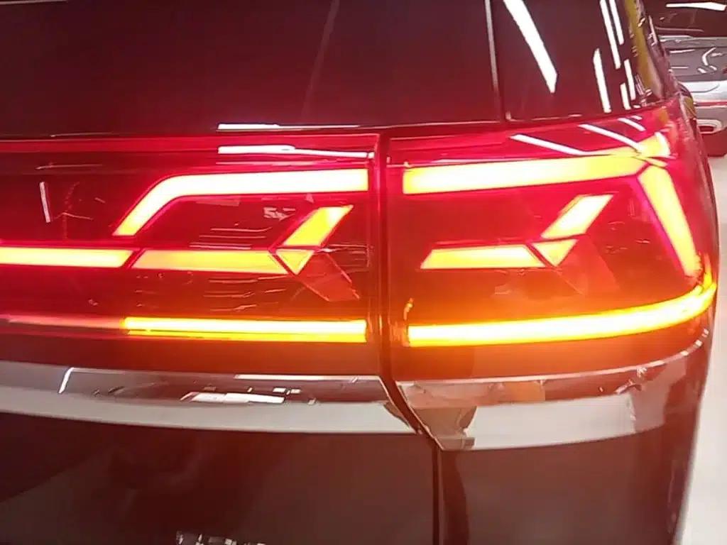 2023 Volkswagen Teramont 530 V6 AWD Premium Luxury Edition — миниатюра 8
