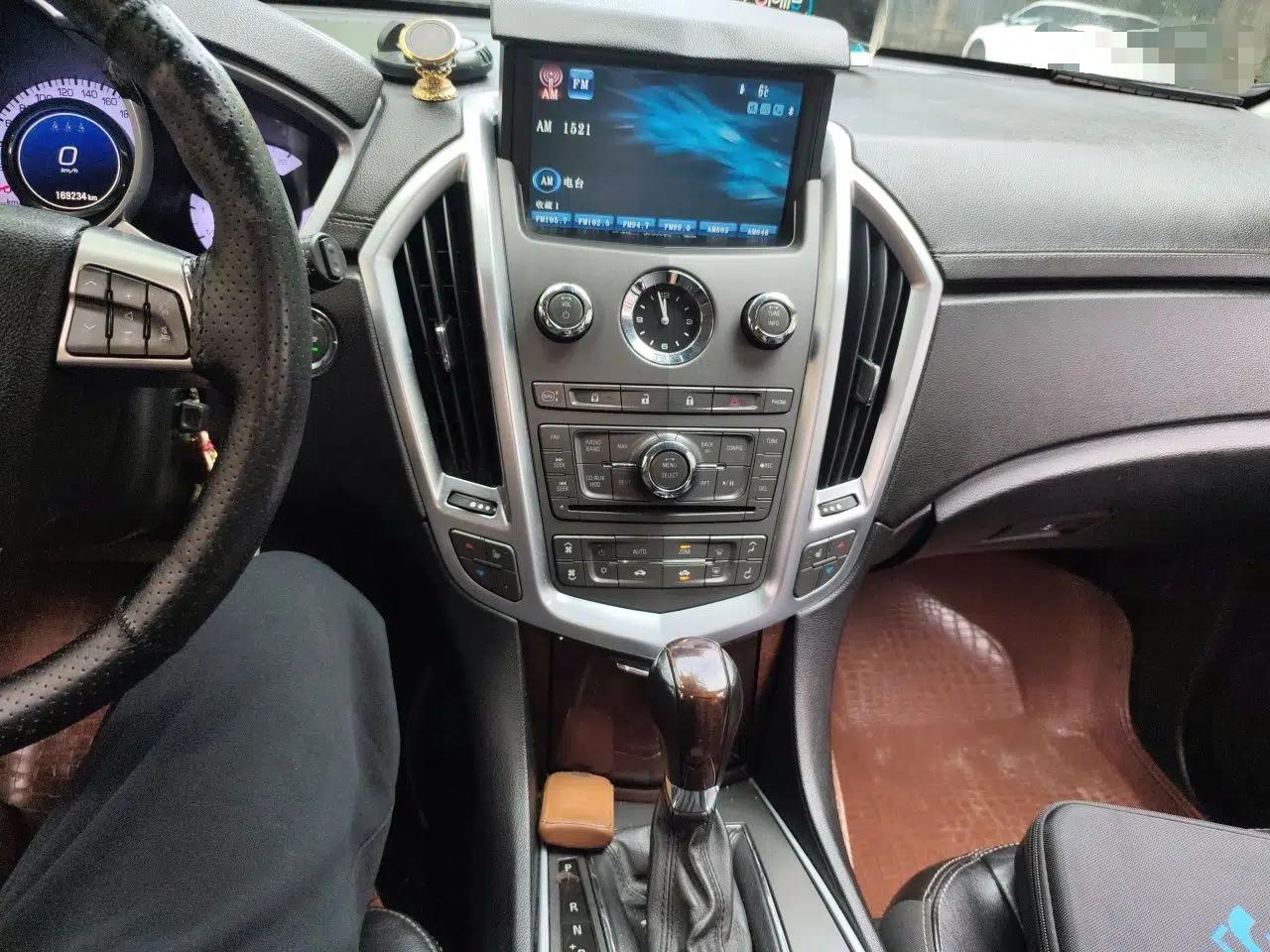 Cadillac SRX 2012 3.0L Elite Edition — миниатюра 13