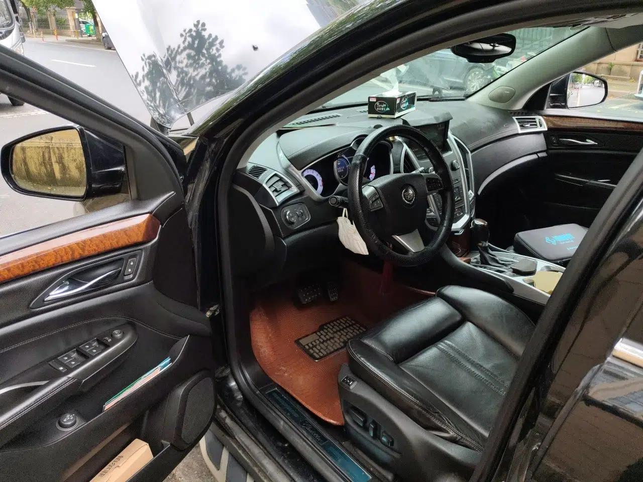 Cadillac SRX 2012 3.0L Elite Edition — миниатюра 16