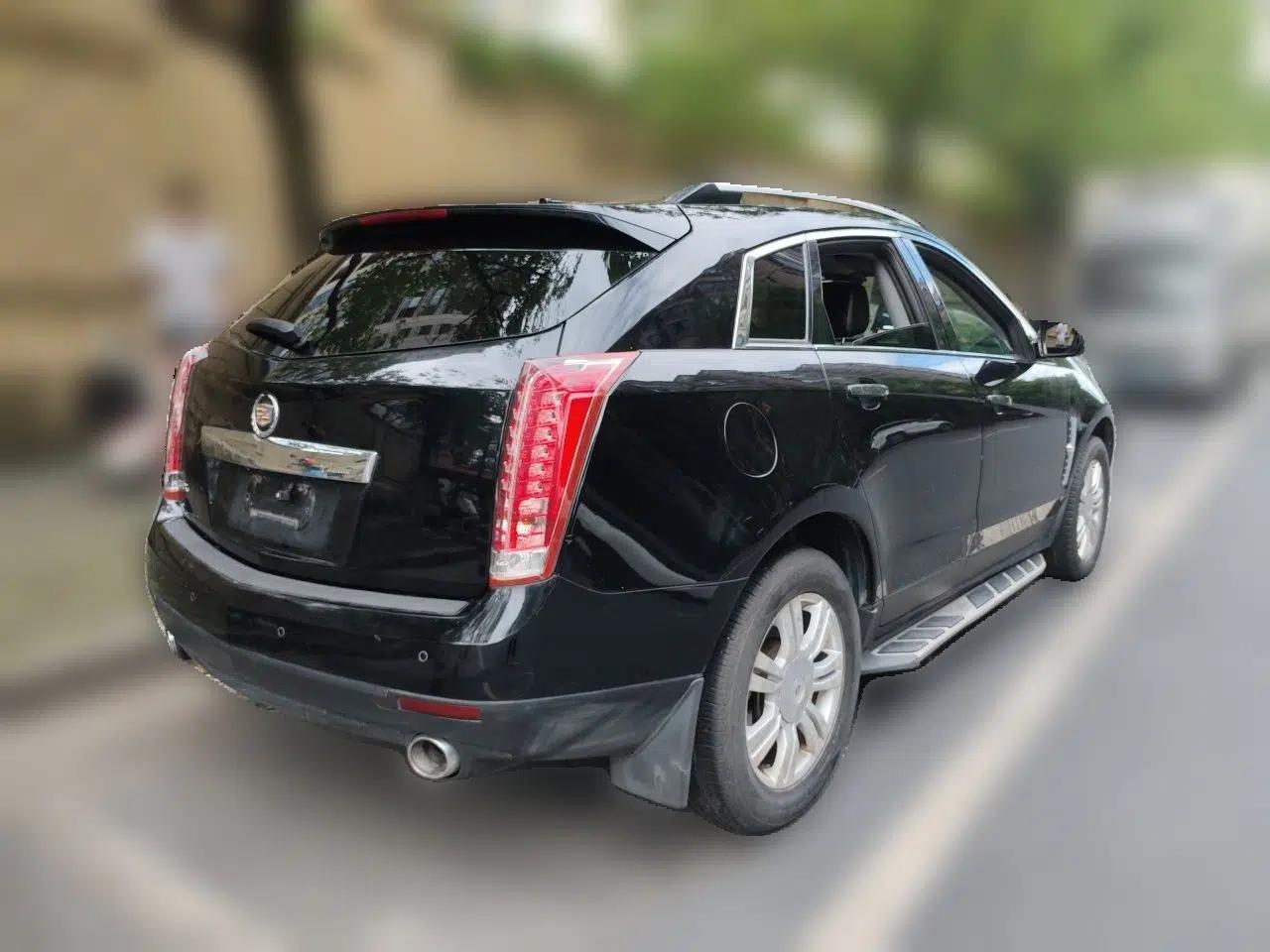 Cadillac SRX 2012 3.0L Elite Edition — миниатюра 6