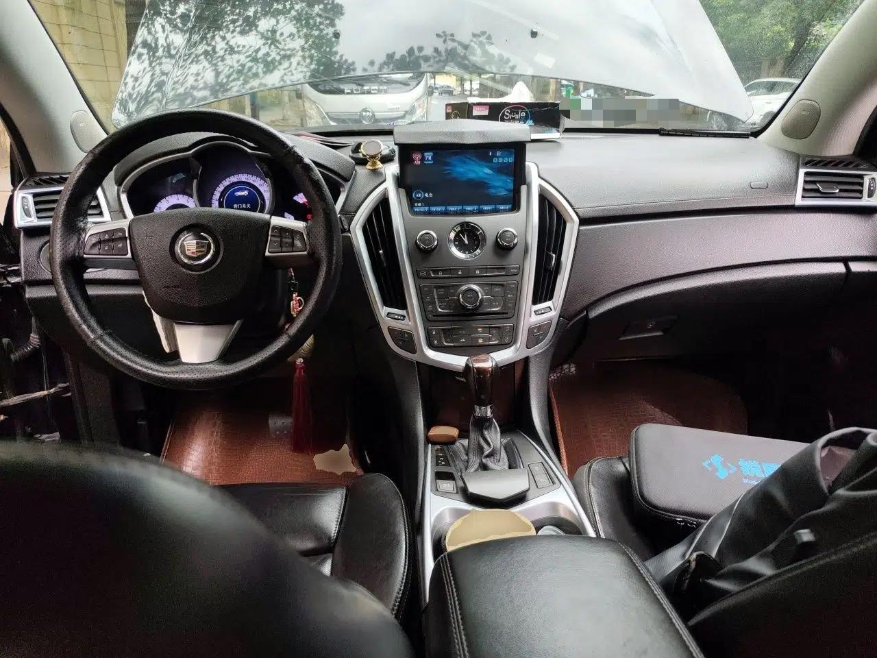 Cadillac SRX 2012 3.0L Elite Edition — миниатюра 9