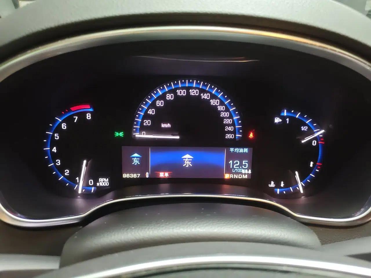 Cadillac SRX 2015 3.0L Elite Model — миниатюра 11