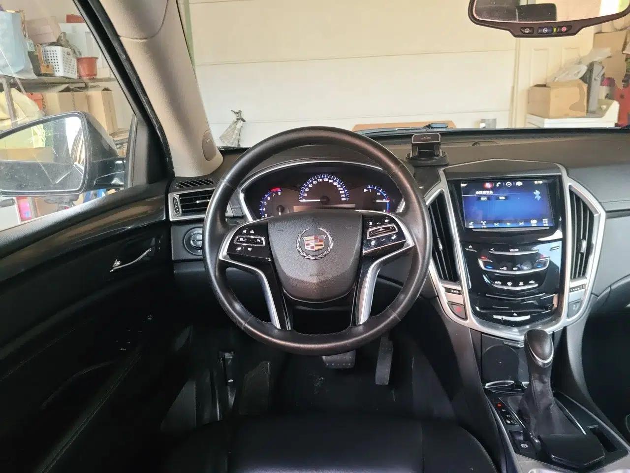 Cadillac SRX 2013 3.0L Comfort Model — миниатюра 10