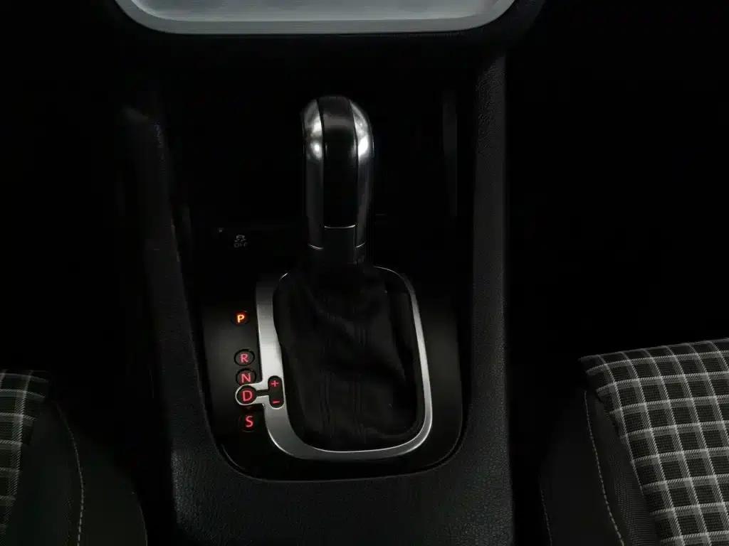 Scirocco 2015 1.4TSI Fashion Edition — миниатюра 13
