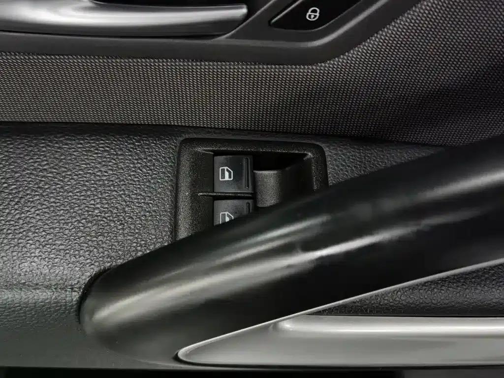 Scirocco 2015 1.4TSI Fashion Edition — миниатюра 9