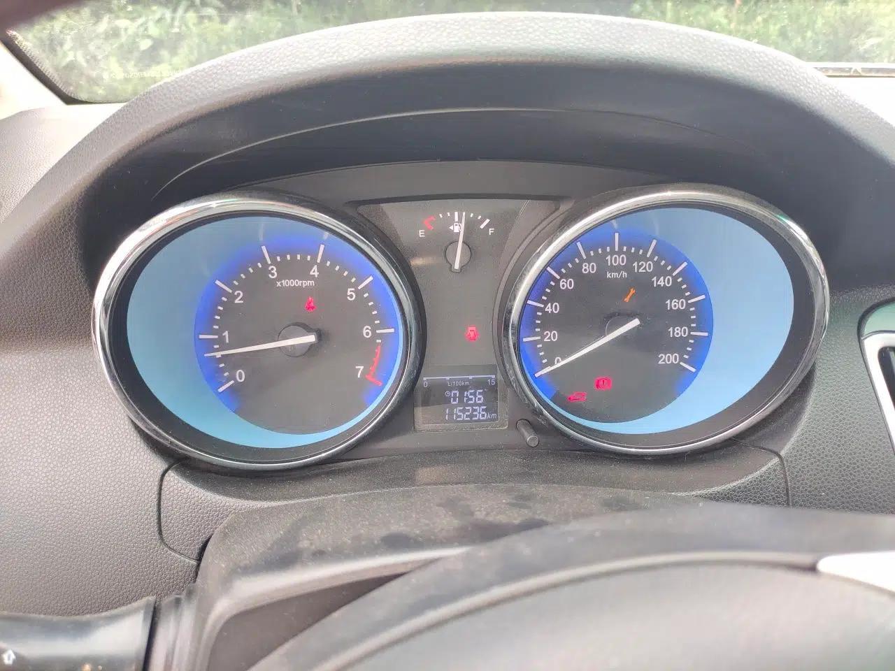 Cowin C3 2015 1.5L Manual Gold Diamond Edition — миниатюра 11