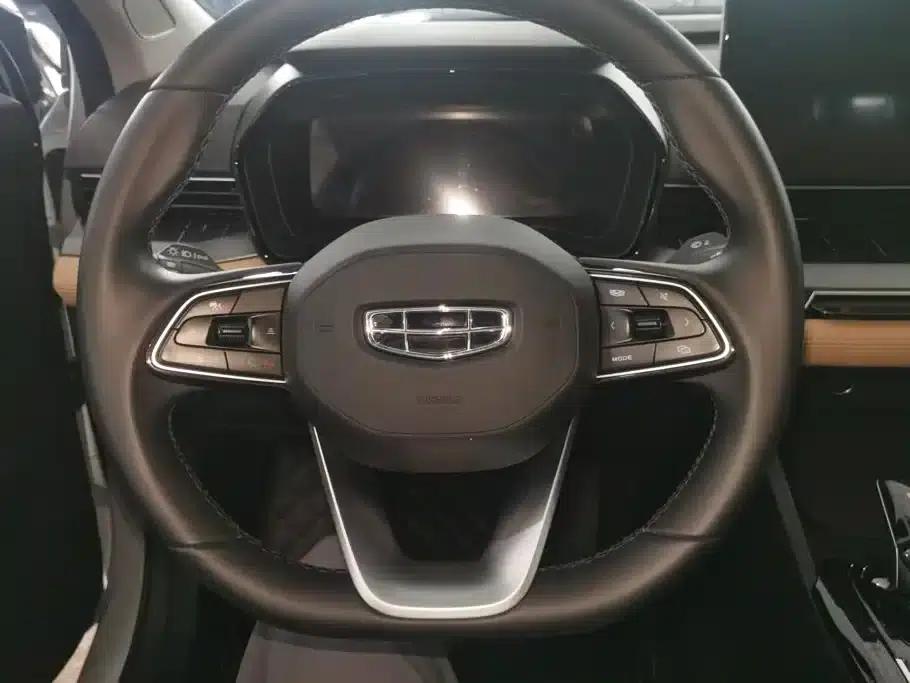 Geely Emgrand L HiP 2024 Champion Edition 1.5TD-DHT Pro 100KM Excellent Model — миниатюра 15