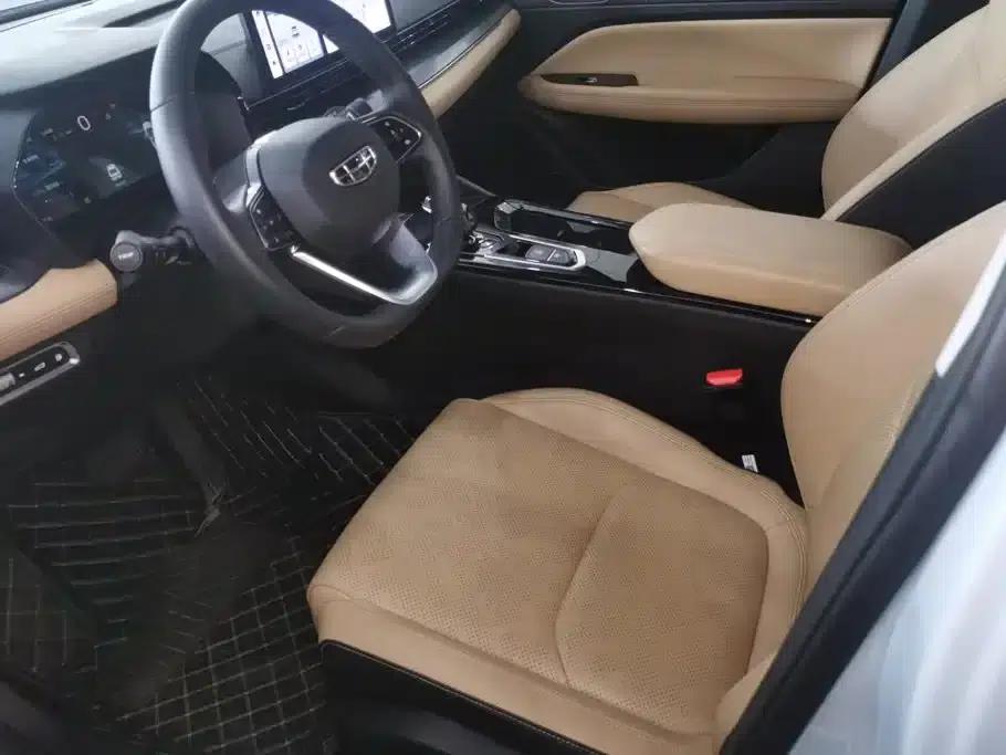 Geely Emgrand L HiP 2024 Champion Edition 1.5TD-DHT Pro 100KM Excellent Model — миниатюра 9