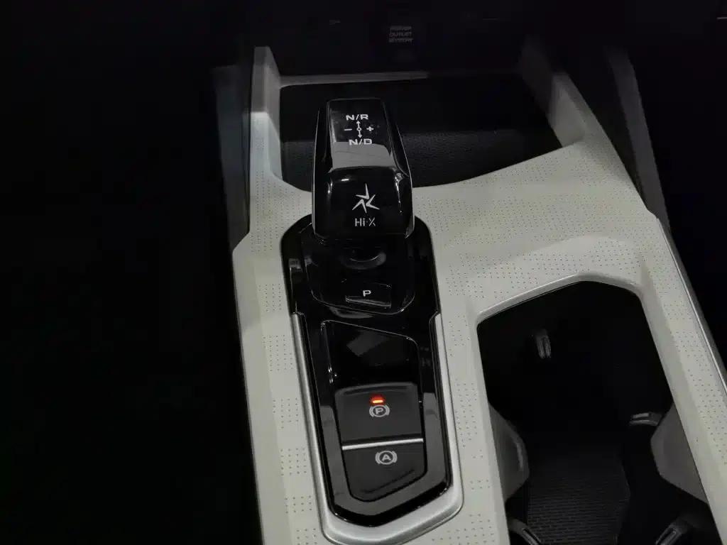 Geely Emgrand L HiP 2022 1.5TD-DHT Pro 100KM Super Speed — миниатюра 13