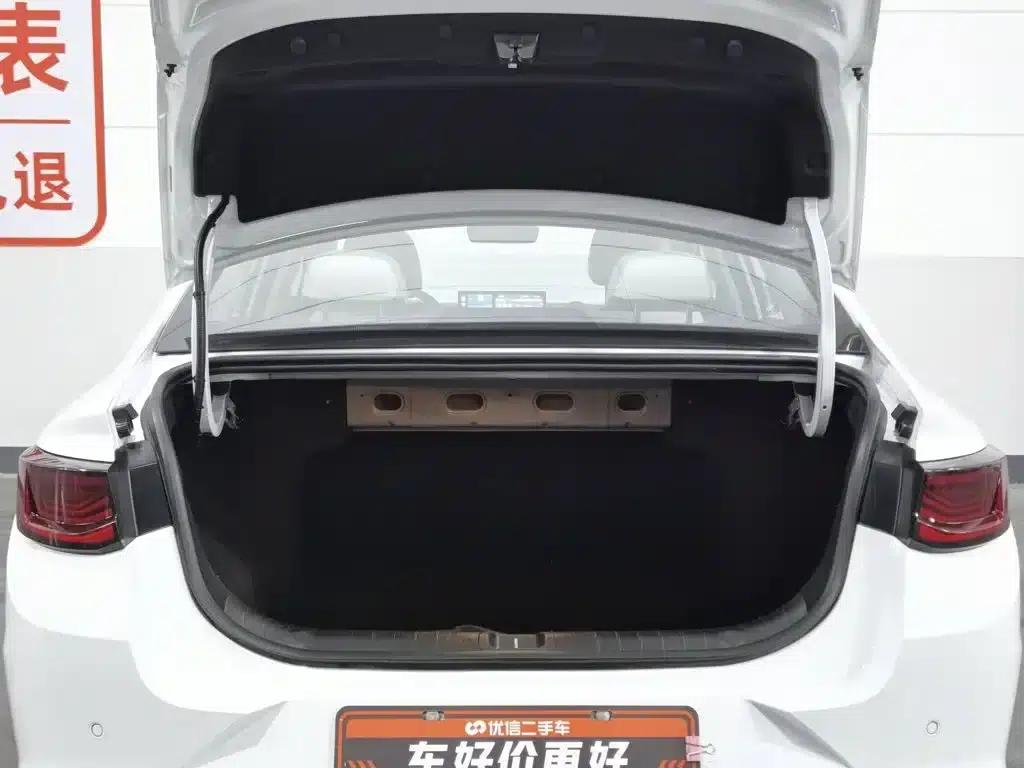 Geely Emgrand L HiP 2022 1.5TD-DHT Pro 100KM Super Speed — миниатюра 16