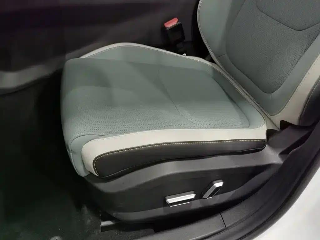 Geely Emgrand L HiP 2022 1.5TD-DHT Pro 100KM Super Speed — миниатюра 20