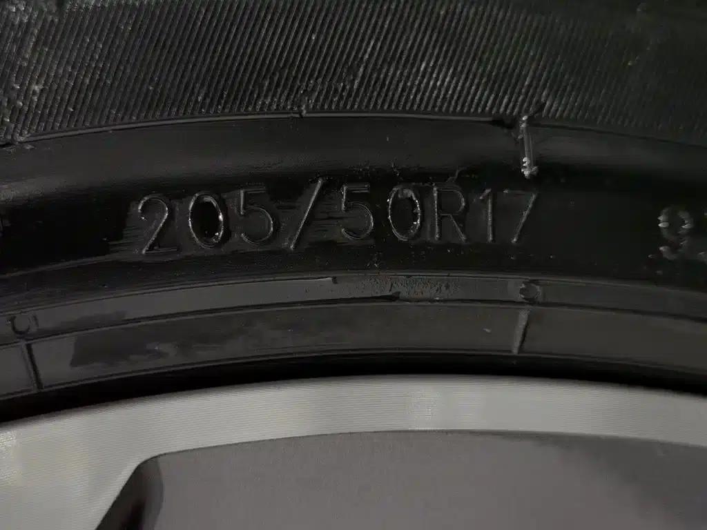 Geely Emgrand L HiP 2022 1.5TD-DHT Pro 100KM Super Speed — миниатюра 24