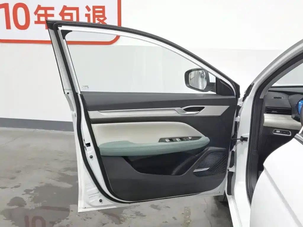 Geely Emgrand L HiP 2022 1.5TD-DHT Pro 100KM Super Speed — миниатюра 8