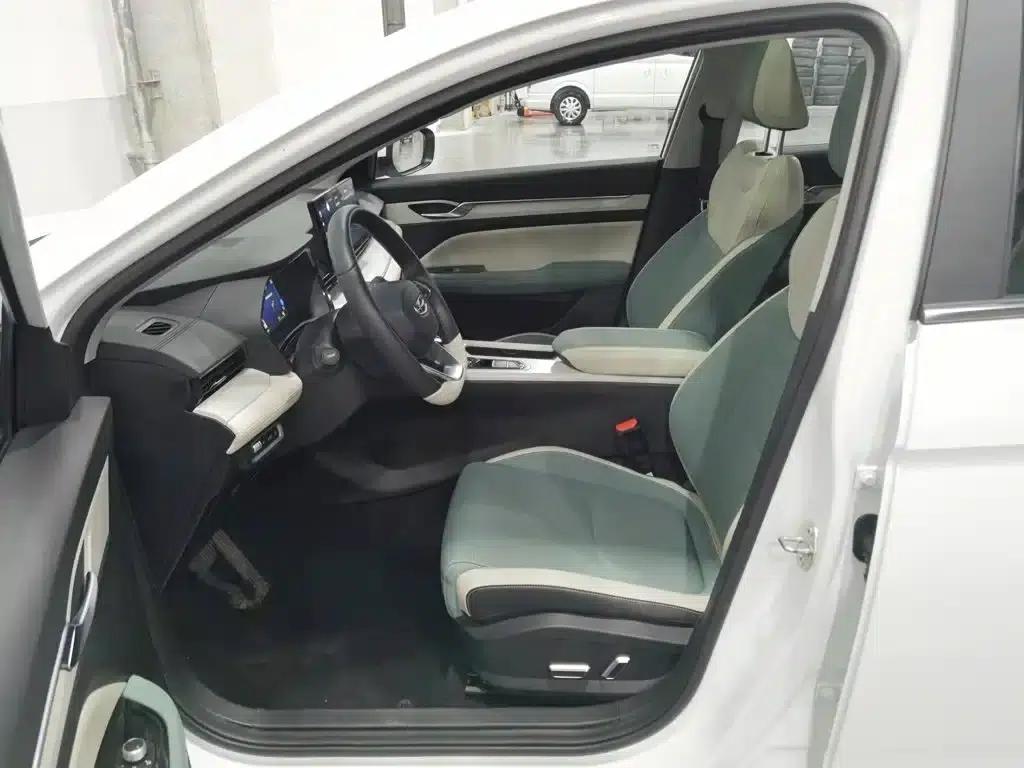 Geely Emgrand L HiP 2022 1.5TD-DHT Pro 100KM Super Speed — миниатюра 10