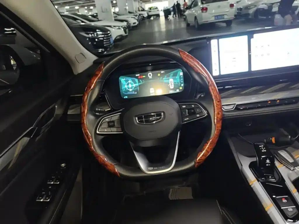 Geely Emgrand L HiP 2024 Champion Edition 1.5TD-DHT Pro 100KM Superb Model — миниатюра 11