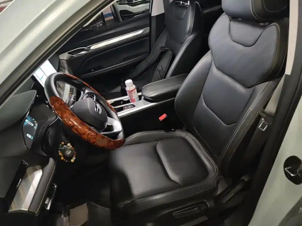 Geely Emgrand L HiP 2024 Champion Edition 1.5TD-DHT Pro 100KM Superb Model — миниатюра 15