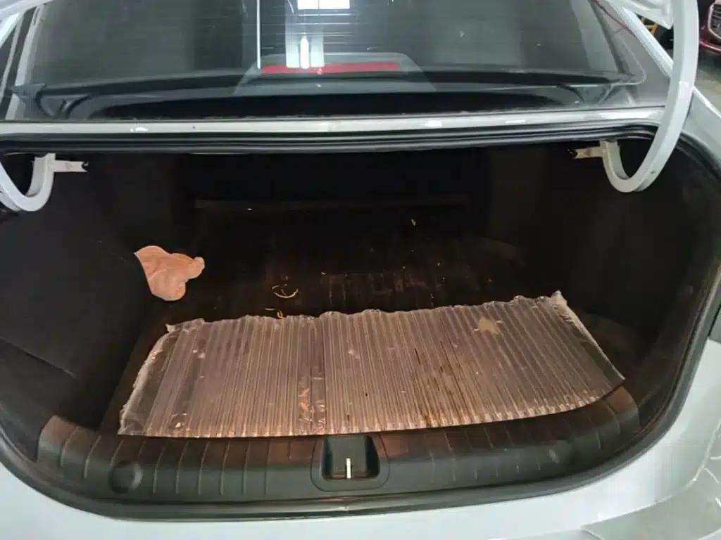 Geely Emgrand L HiP 2024 Champion Edition 1.5TD-DHT Pro 100KM Superb Model — миниатюра 19
