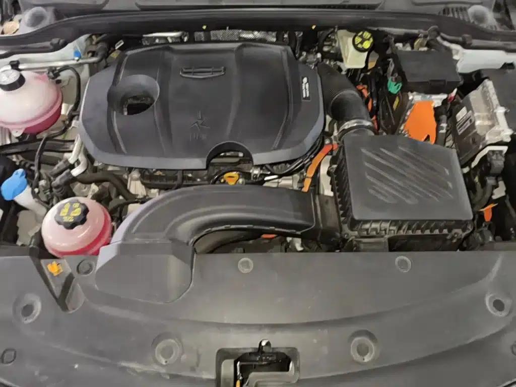 Geely Emgrand L HiP 2024 Champion Edition 1.5TD-DHT Pro 100KM Superb Model — миниатюра 20