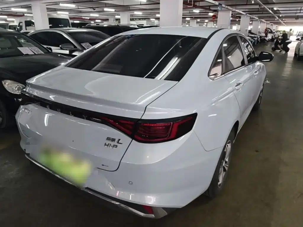 Geely Emgrand L HiP 2024 Champion Edition 1.5TD-DHT Pro 100KM Superb Model — миниатюра 7