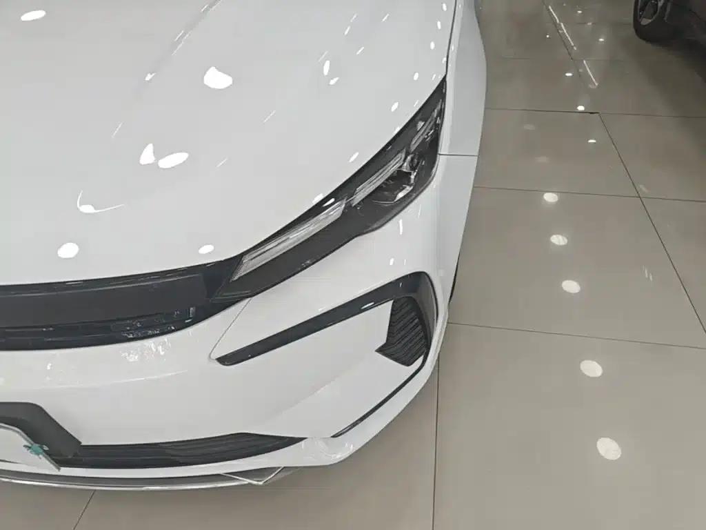 Geely Emgrand L HiP 2024 Dragon Edition 1.5TD-DHT Pro 100KM Superior Model — миниатюра 24