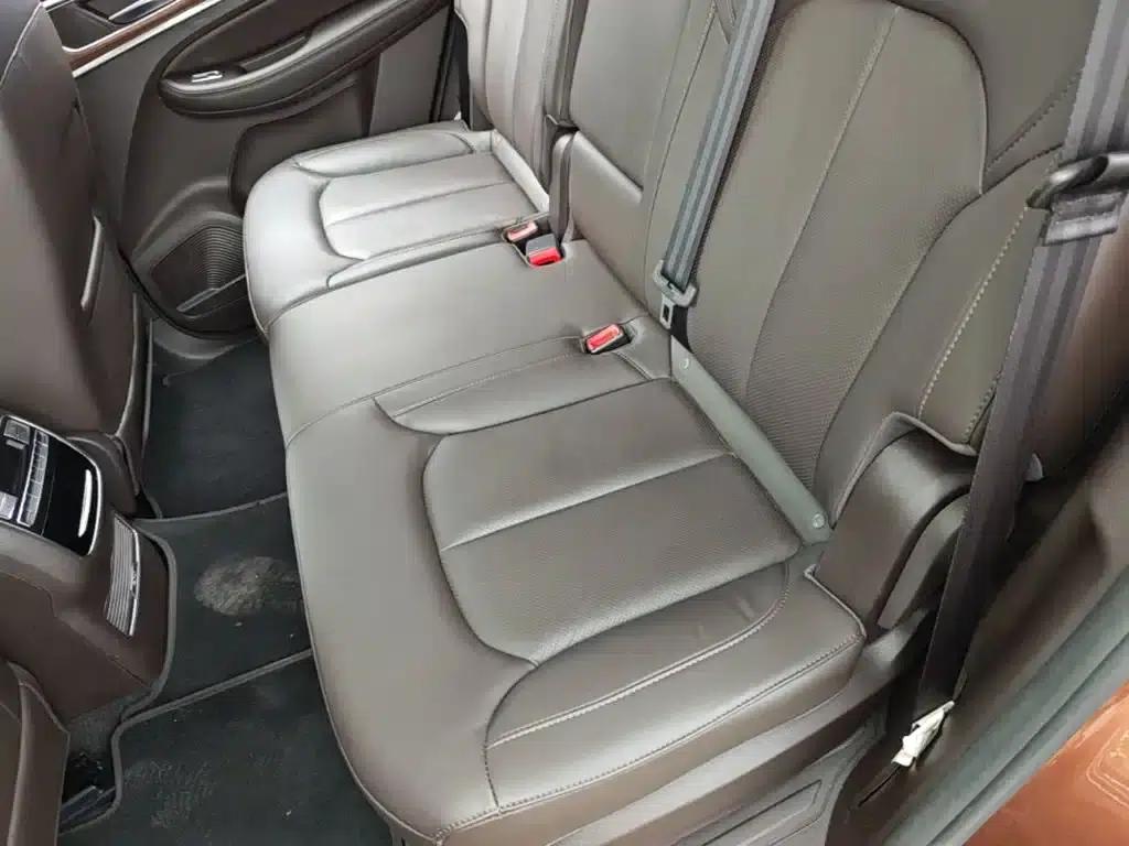 Roewe RX8 2018 30T Intelligent Internet Two-Wheel Drive Supreme Edition — миниатюра 17