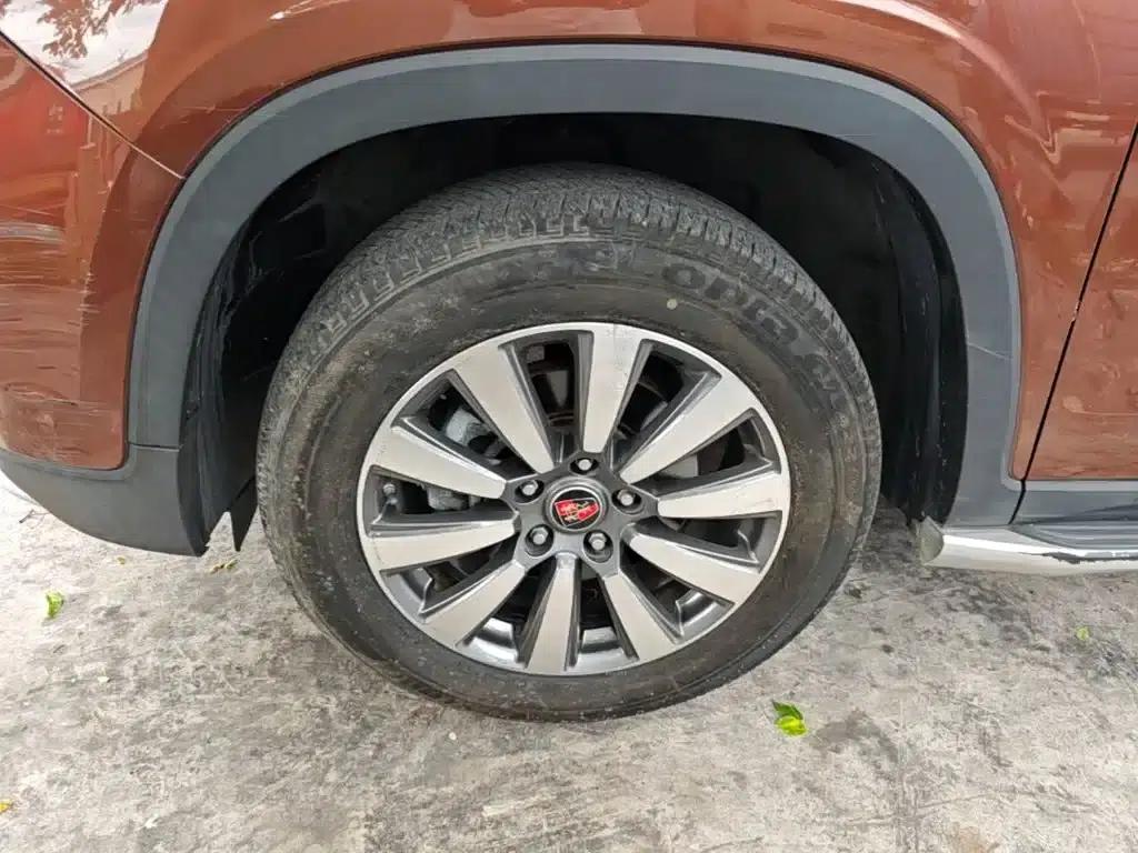 Roewe RX8 2018 30T Intelligent Internet Two-Wheel Drive Supreme Edition — миниатюра 23