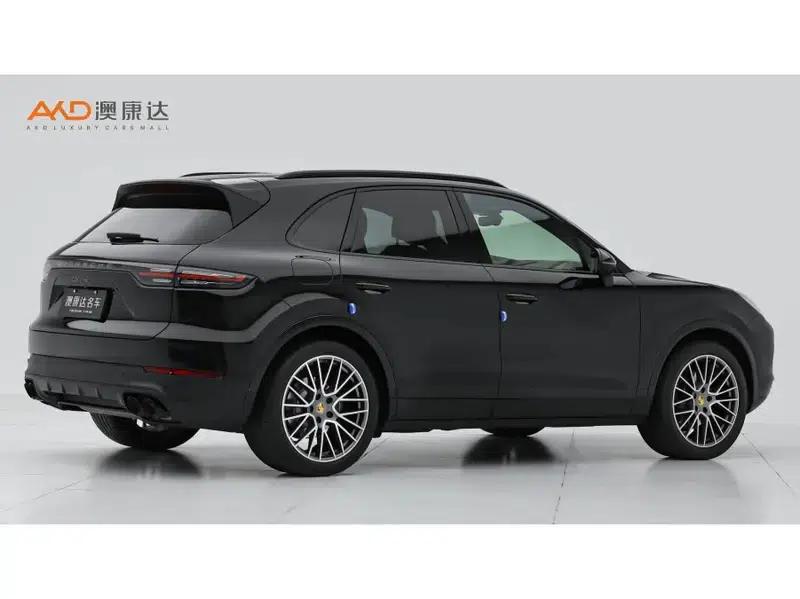 2023 Cayenne 3.0T Platinum Edition — миниатюра 4