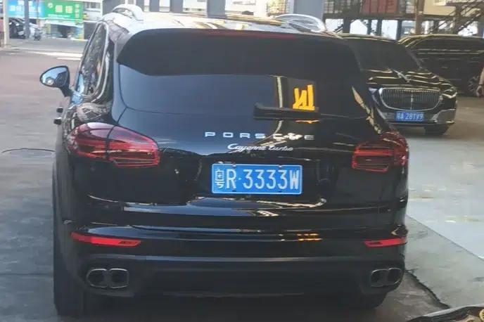 Cayenne 2015 Cayenne Turbo 4.8T — миниатюра 4