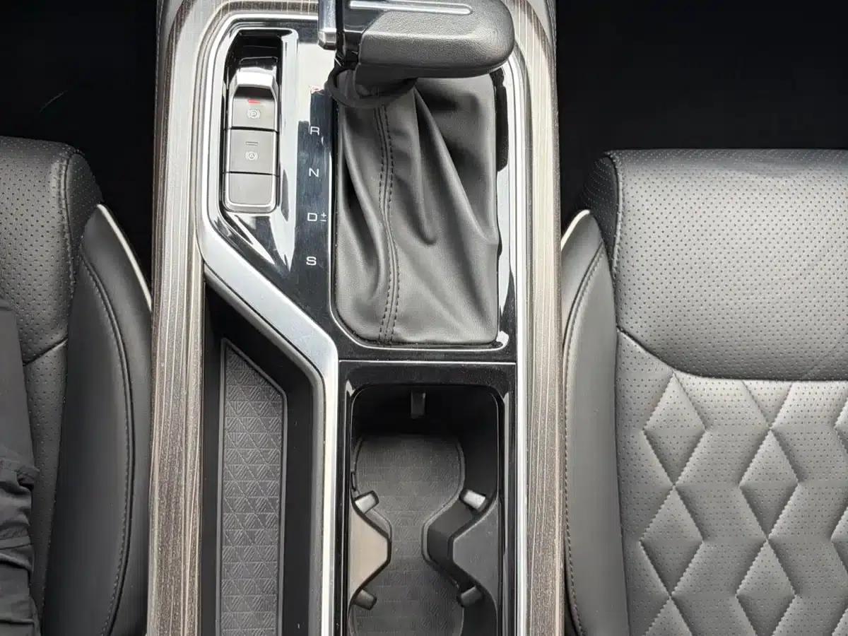Wuling Jiachen 2022 1.5T CVT Premium Flagship Edition — миниатюра 11