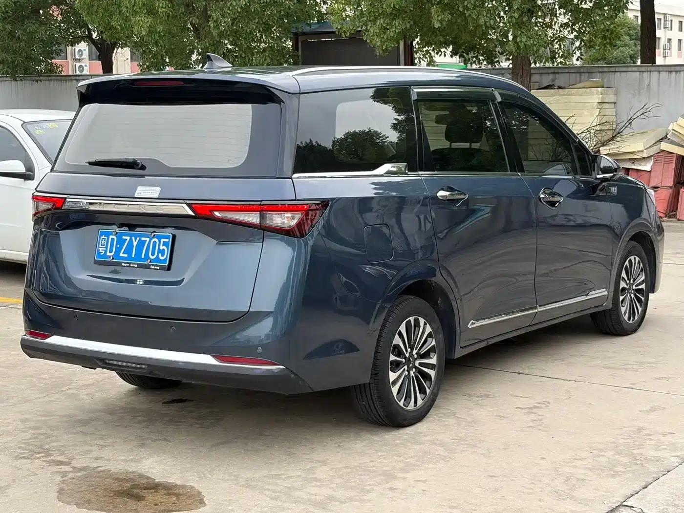 Wuling Jiachen 2022 1.5T CVT Premium Flagship Edition — миниатюра 4