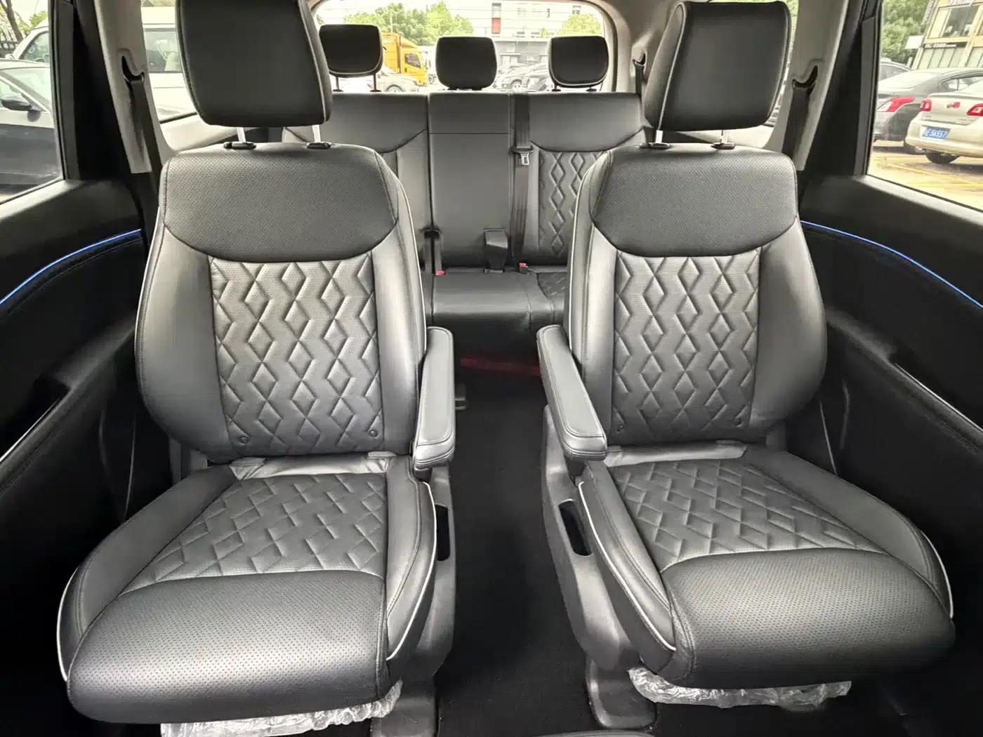 Wuling Jiachen 2022 1.5T CVT Premium Flagship Edition — миниатюра 10