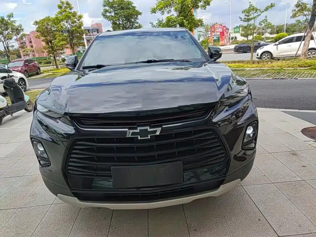 2020 Chevrolet Blazer Redline 650T 7-seater Thunder Edition — миниатюра 3