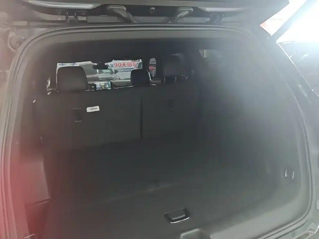 2022 Chevrolet Blazer Mild Hybrid 650T RS AWD 5-Seat Rugged Edition — миниатюра 19